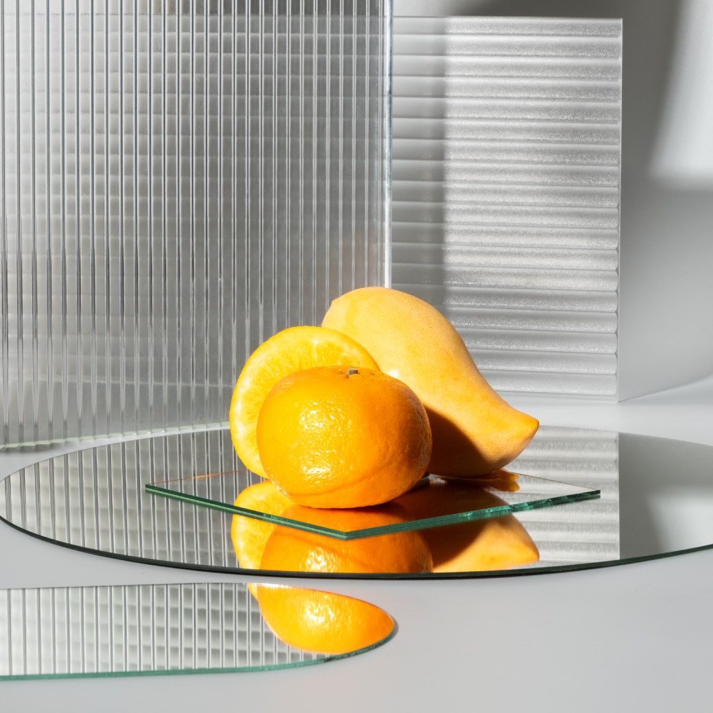 ผลิตภัณฑ์สบู่เหลว เจลอาบน้ำ มีส่วนผสมของ Mandarin orange extract ซึ่งมีสารต้านอนุมูลอิสระ ช่วยลดริ้วรอยก่อนวัย และ Mango fruit extract ช่วยปรับสีผิวให้ดูสม่ำเสมอ